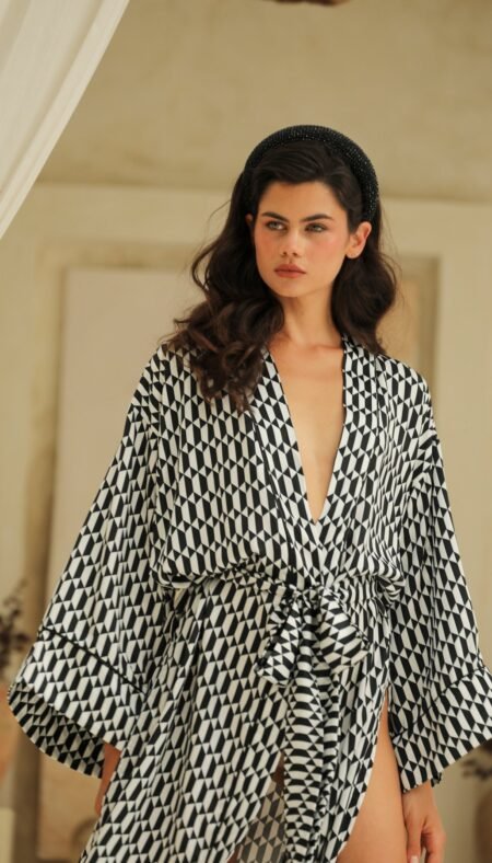 Enigra Long Kimono Robe
