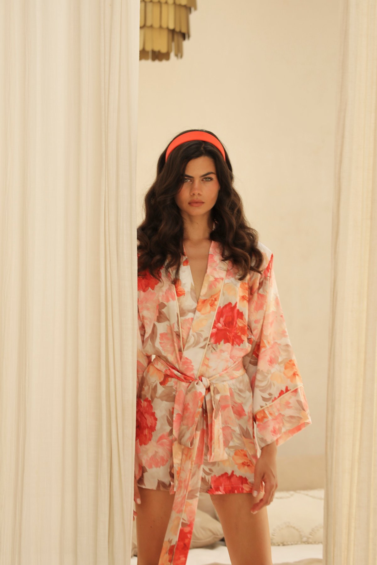 Nuit Florale Short Kimono Robe - Image 4