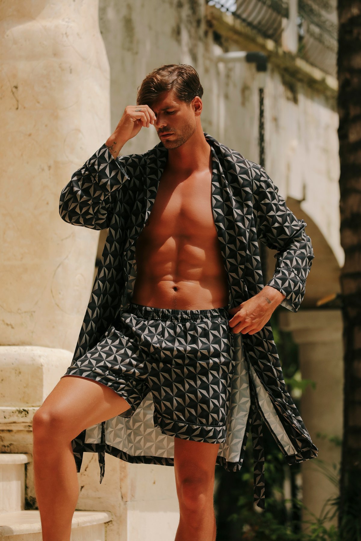 Carre Short - Image 4