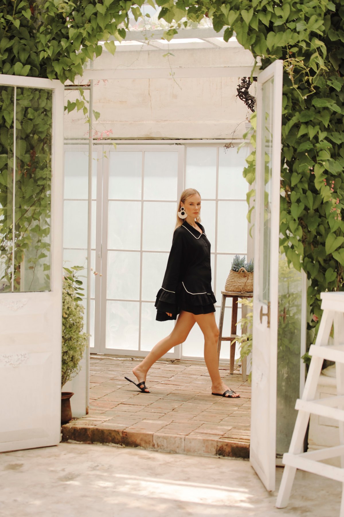 Volant Noir Dress - Image 5